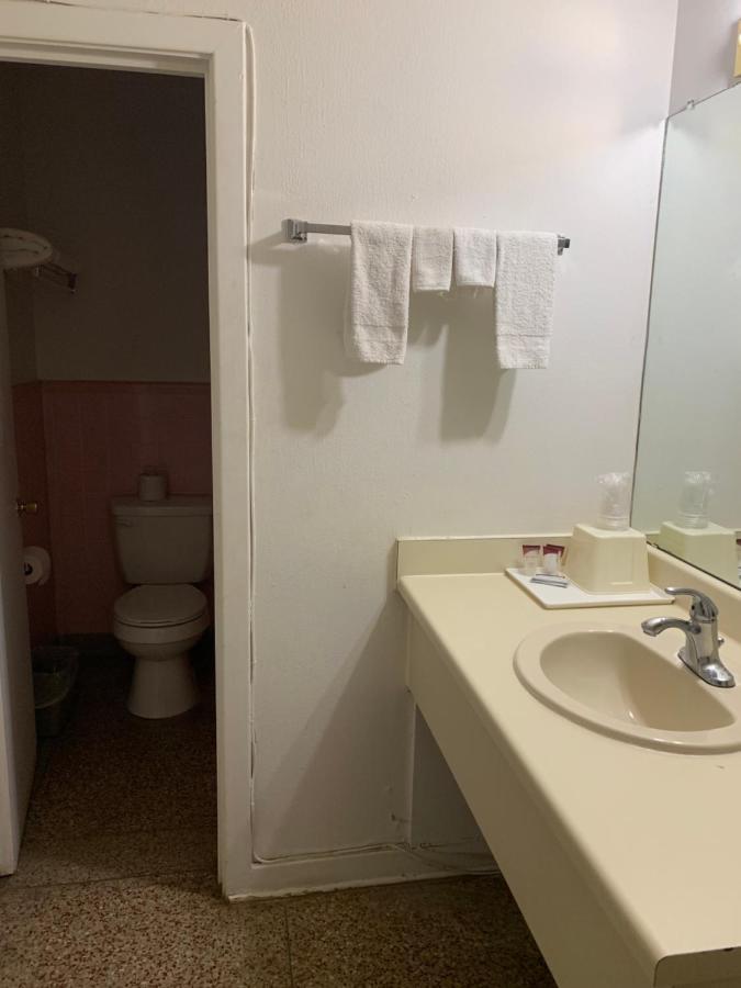 La Vista Inn Clovis Εξωτερικό φωτογραφία
