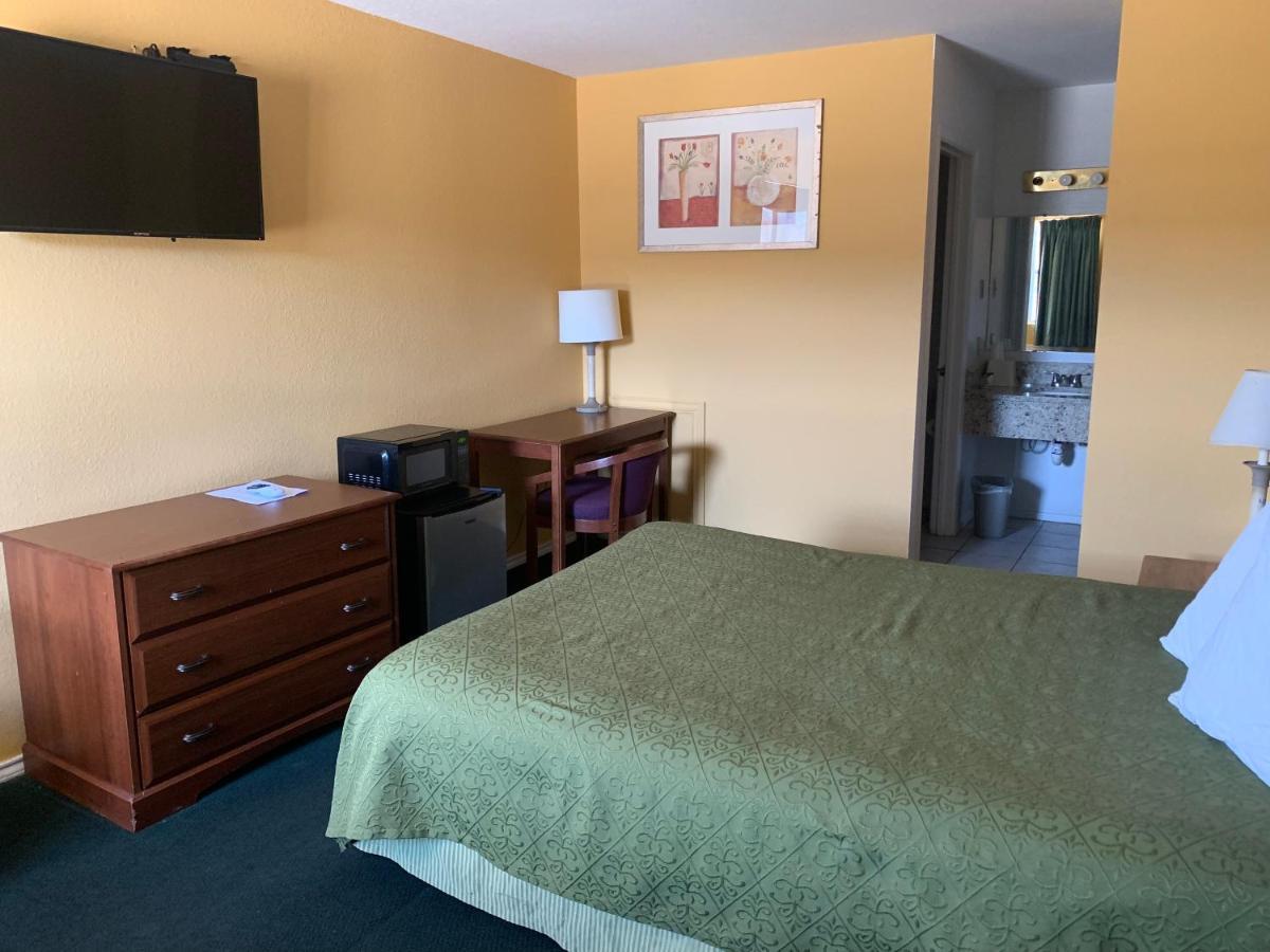 La Vista Inn Clovis Εξωτερικό φωτογραφία